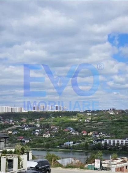 Garsonieră decomandată în Valea Lupului