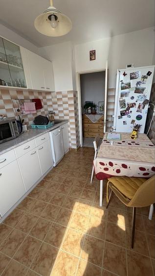 Apartament cu 2 camere decomandat în 7 Noiembrie