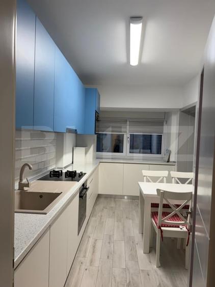 Apartament cu 2 camere decomandat, mobilat în Central