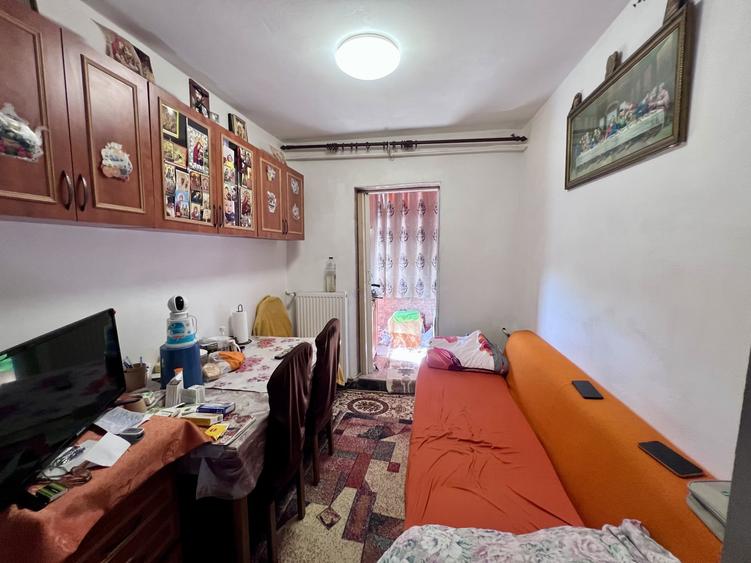 Apartament cu 2 camere decomandat, mobilat în Torontalului