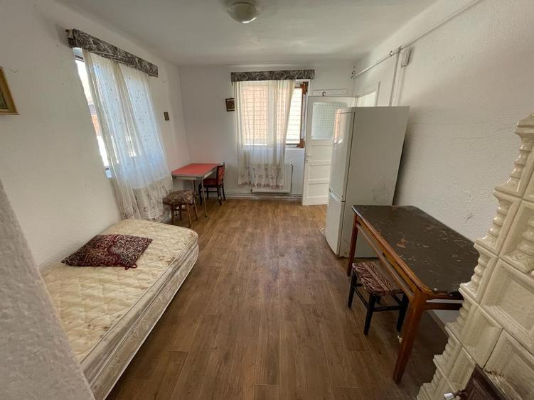 Casă individuală cu 3 camere cu Canalizare în Blumăna