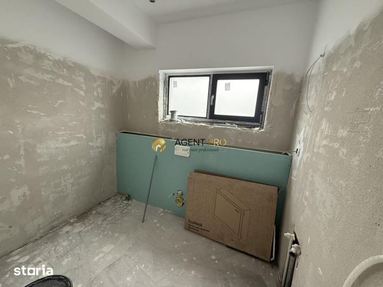 Casă cu 5 camere cu Teren 320 Mp în Central