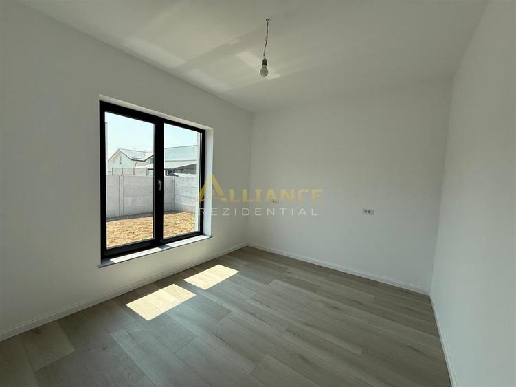 Casă individuală cu 4 camere cu Teren 350 Mp în Berceni