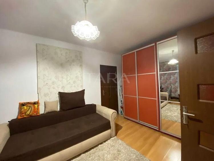 Apartament cu 2 camere semidecomandat, mobilat în Central
