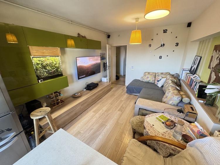 Apartament cu 2 camere decomandat, mobilat în Capitol