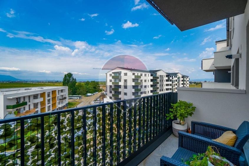 Apartament cu 3 camere decomandat, mobilat în Sânpetru