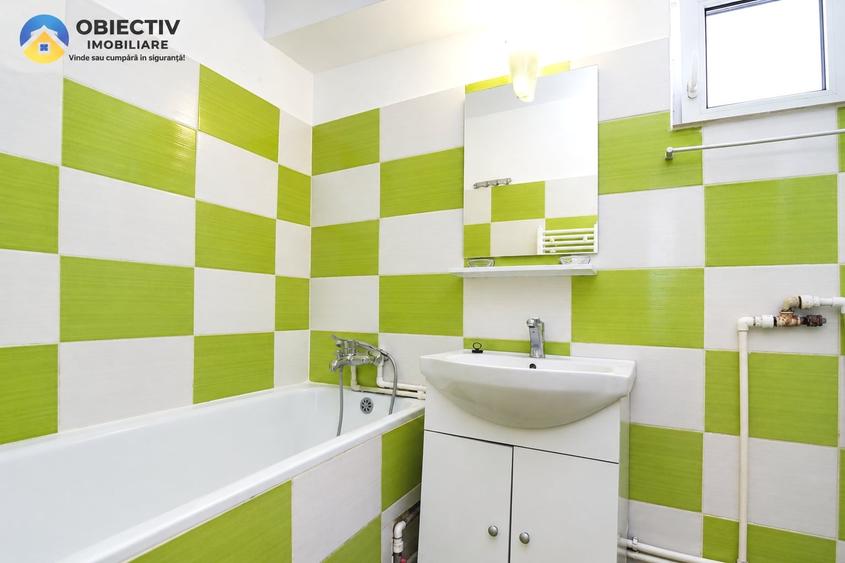 Apartament cu 3 camere semidecomandat în Dărmănești