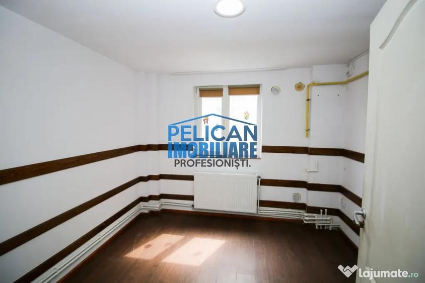 Garsonieră în Vest