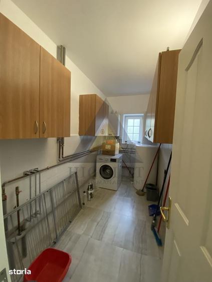 Casă cu 5 camere cu Teren 352 Mp în Nord