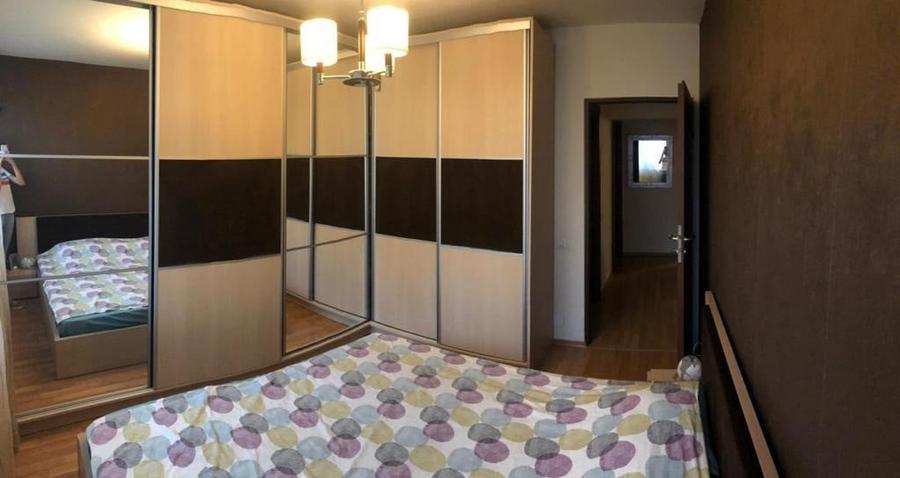 Apartament cu 3 camere semidecomandat în Timpuri Noi