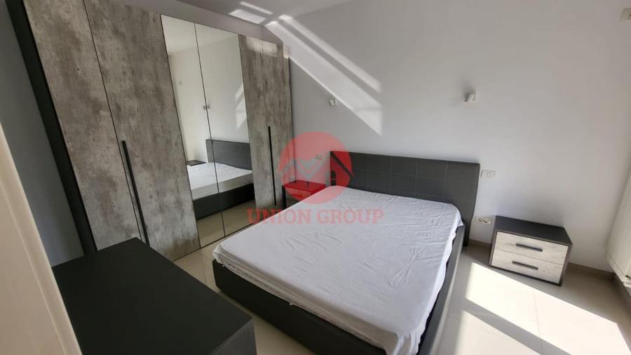 Apartament cu 2 camere decomandat în City Park Mall