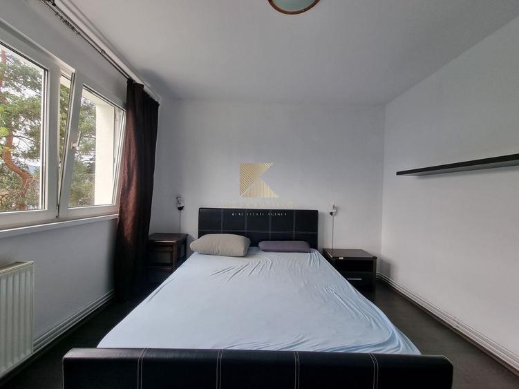 Apartament cu 3 camere semidecomandat în Gării