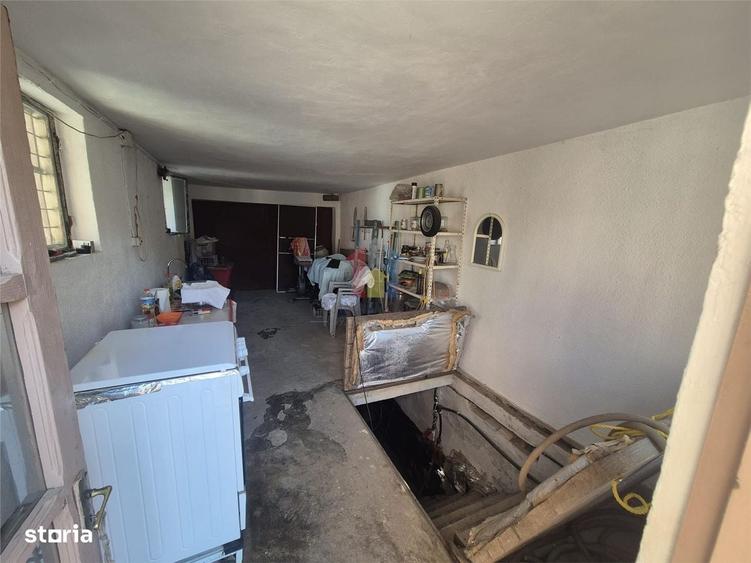 Casă cu 4 camere în Vărsătura