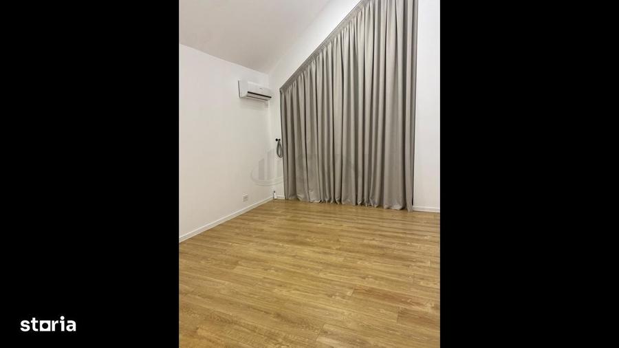 Casă cu 4 camere în Ostratu