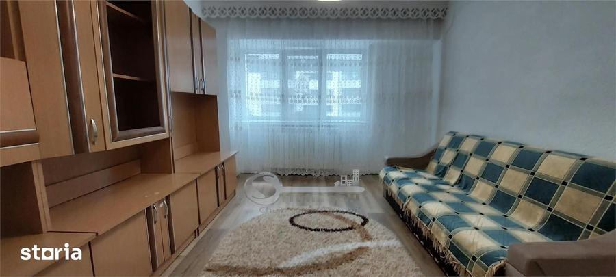 Apartament cu 3 camere decomandat în Holboca