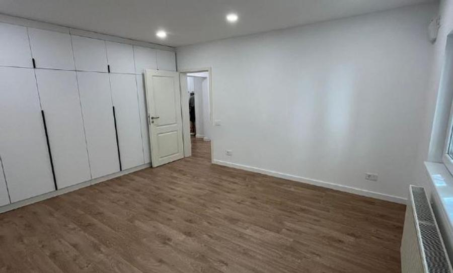 Apartament cu 2 camere semidecomandat, mobilat în Brâncoveanu