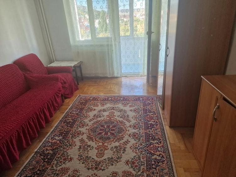 Apartament cu 2 camere decomandat în Dărmănești