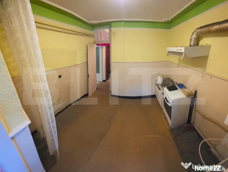 Apartament cu 3 camere decomandat în Dancu