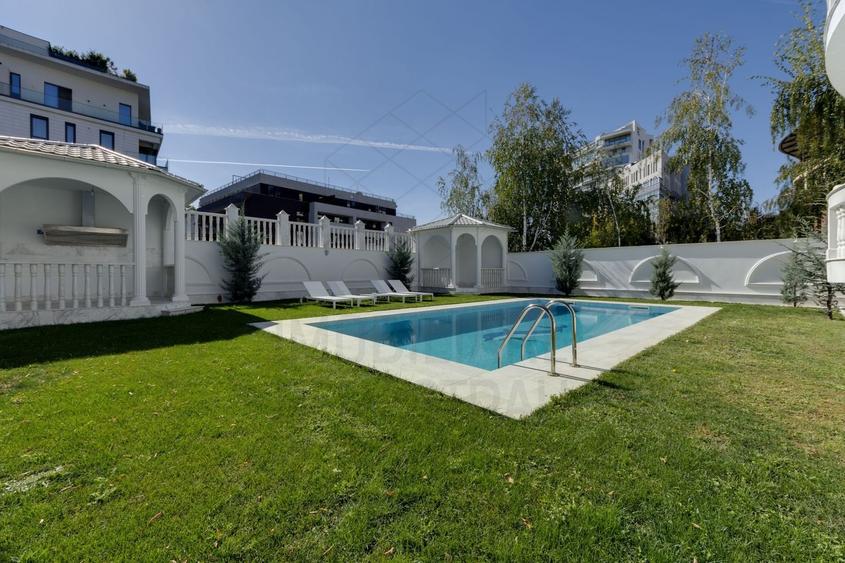 Casă individuală cu 14 camere cu Piscina în Herăstrău