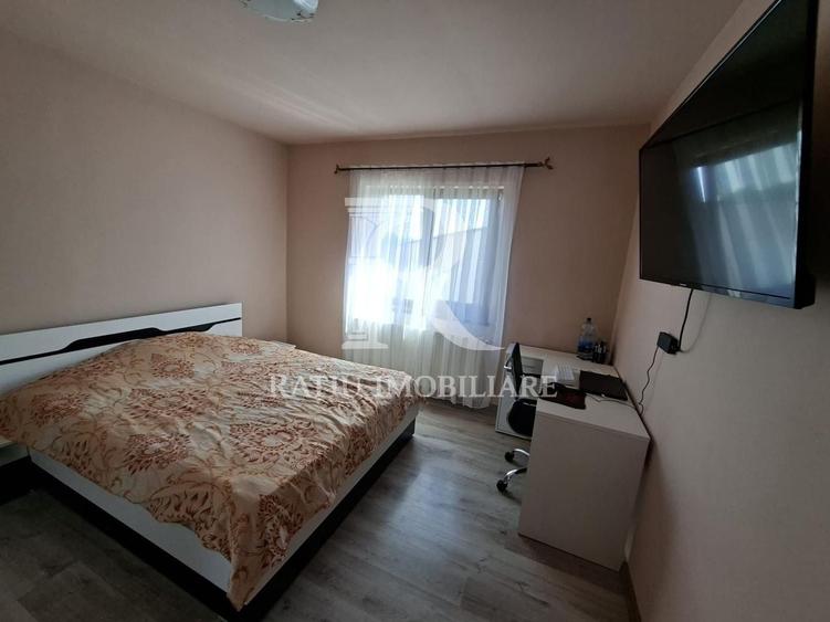 Casă individuală cu 3 camere cu Canalizare în Cihei