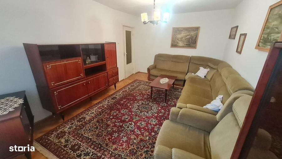 Apartament cu 3 camere decomandat în Ștrand
