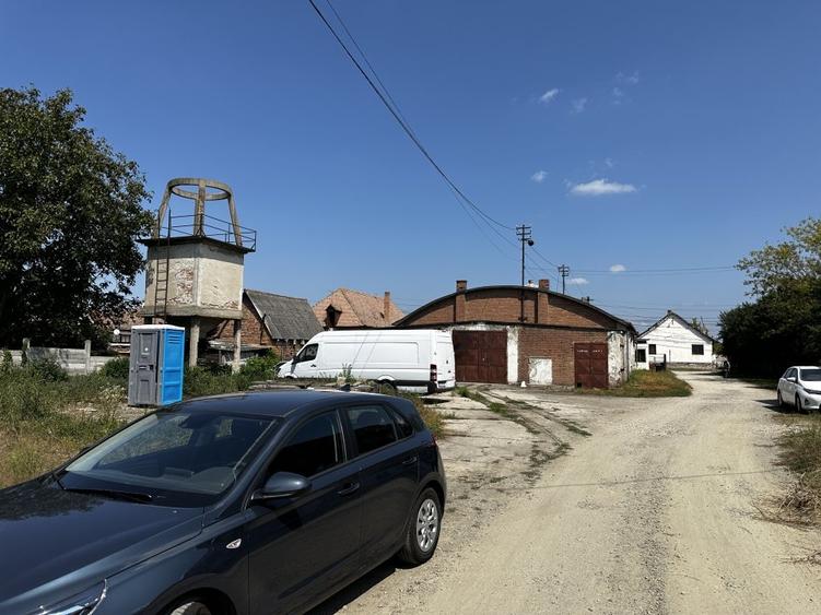 Teren Construcții intravilan de 16058 mp, în Țiglari