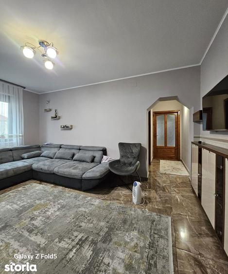 Casa independenta intr-o curte comuna , Oradea (Podul Centenarului) - 20