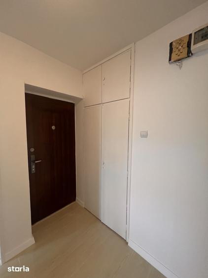 Apartament cu 3 camere decomandat în Dristor
