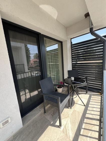 Apartament cu 2 camere decomandat în Trocadero
