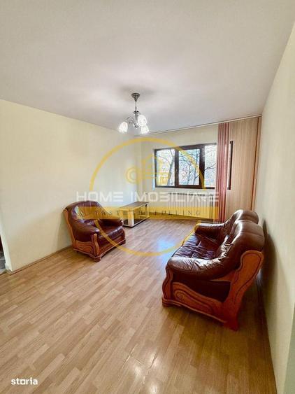 Apartament cu 3 camere decomandat, mobilat în Podu Roș