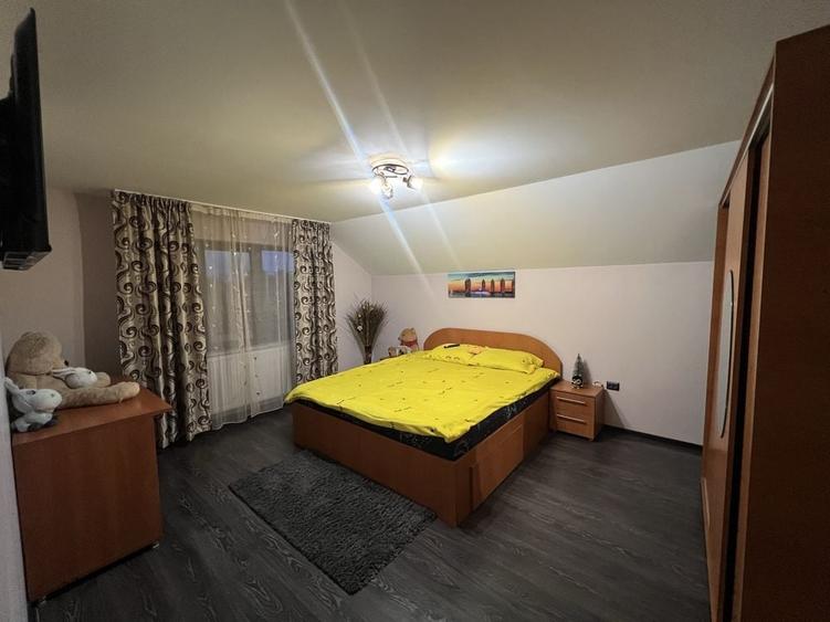 Casă cu 4 camere în Central