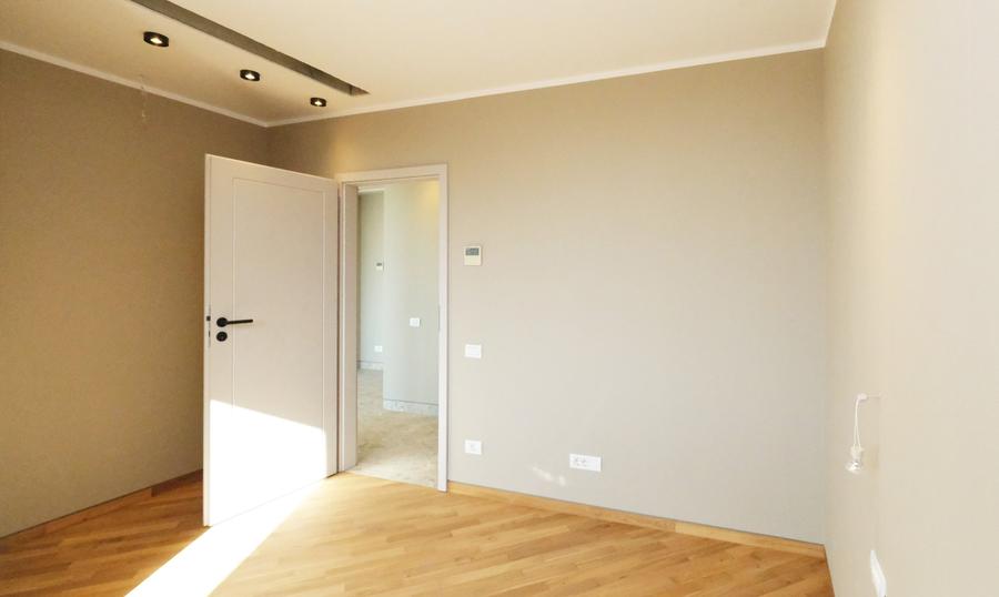 Apartament cu 4 camere în Dacia