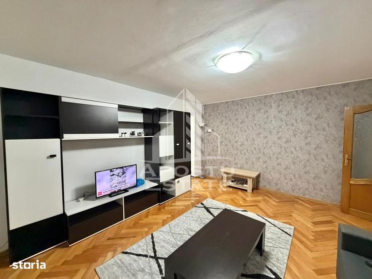 Apartament cu 2 camere, mobilat în Soarelui