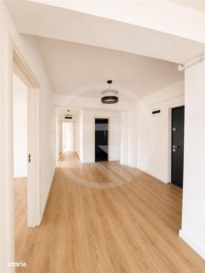 Apartament cu 4 camere în Dâmbul Rotund