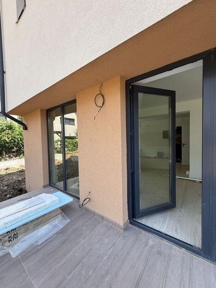 Duplex cu 4 camere cu Canalizare în Theodor Pallady
