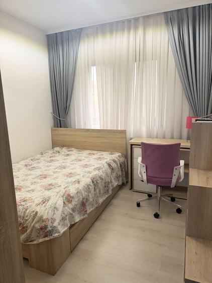 Apartament cu 3 camere decomandat în Ultracentral