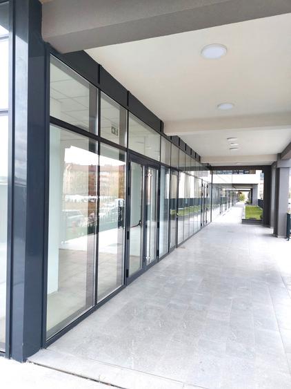 Spațiu comercial, de 140 mp, în Dârste