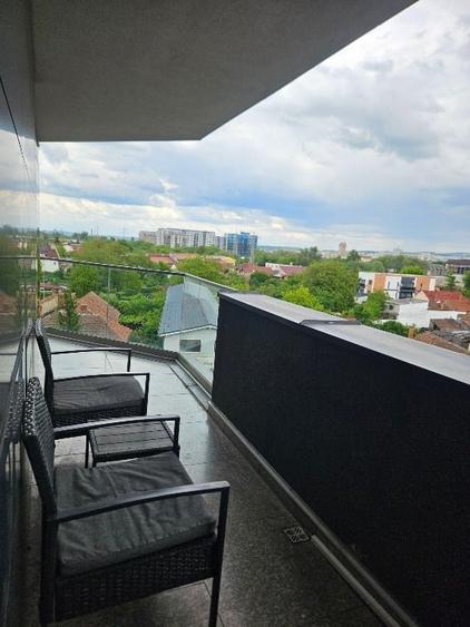 Apartament cu 2 camere decomandat, mobilat în Iris
