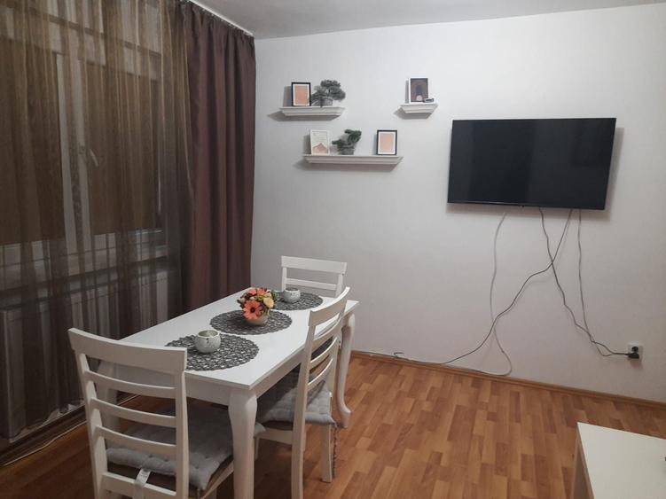 Apartament cu 2 camere nedecomandat în Central