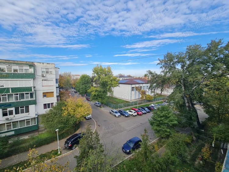 Apartament cu 2 camere semidecomandat, mobilat în Micro 16