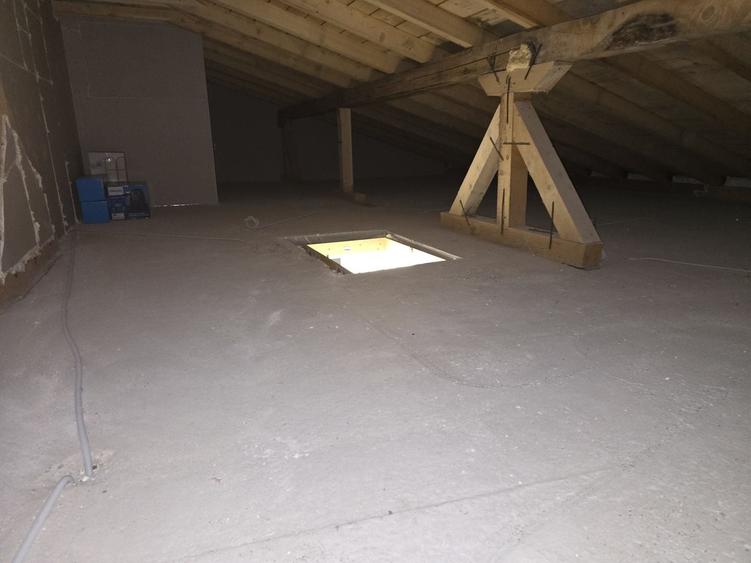 Apartament cu 2 camere decomandat, mobilat în Giroc
