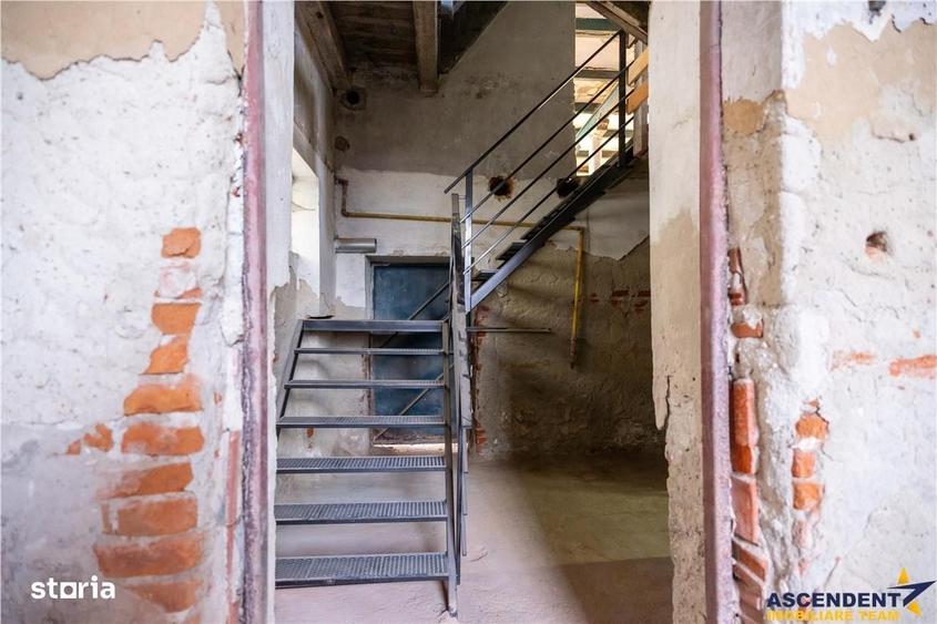 Casă cu 4 camere în Sânzieni