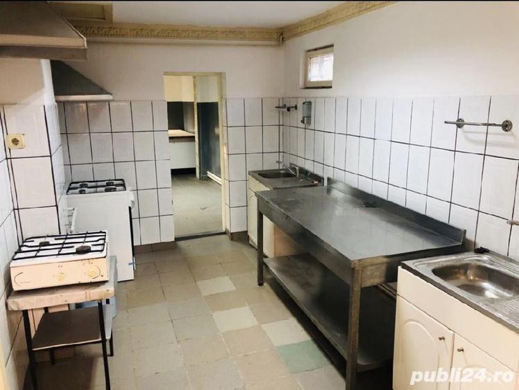 Spațiu comercial, de 200 mp, în Central