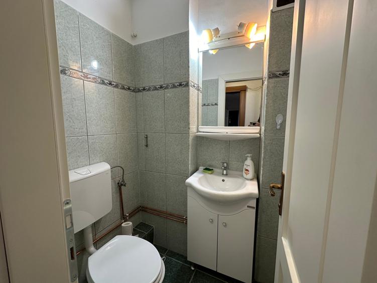 Apartament cu 4 camere decomandat în Grigorescu