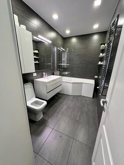 Apartament cu 3 camere decomandat în 1 Decembrie 1918