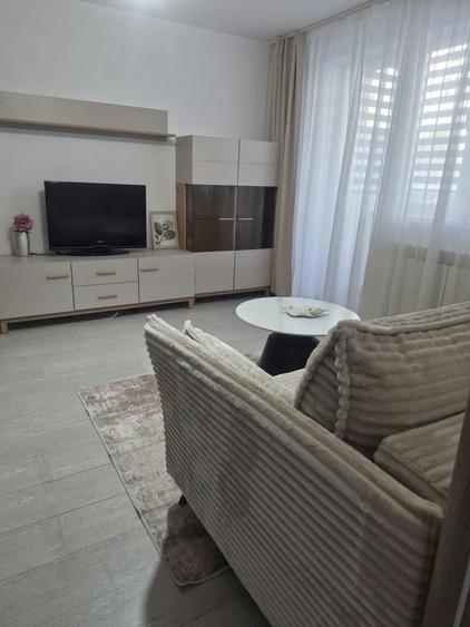 Vand apartament cu doua camere, renovat, mobilat,utilat nou, nefolosite - 2