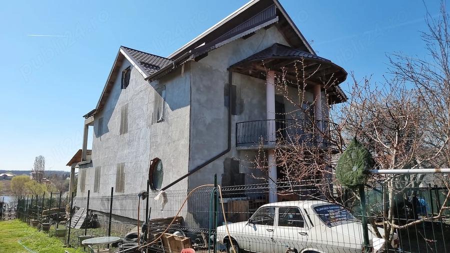 Casă cu Teren 1500 Mp în Tâncăbești