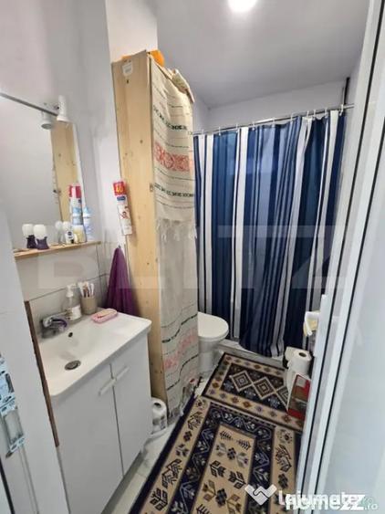 Casă cu 4 camere cu Teren 1458 Mp în Central