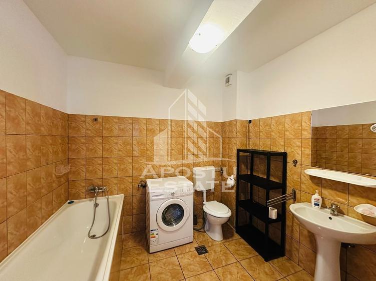 Apartament cu 3 camere decomandat, mobilat în Micălaca
