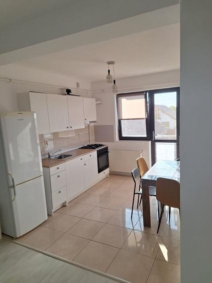 Apartament cu 2 camere decomandat în Cârcea